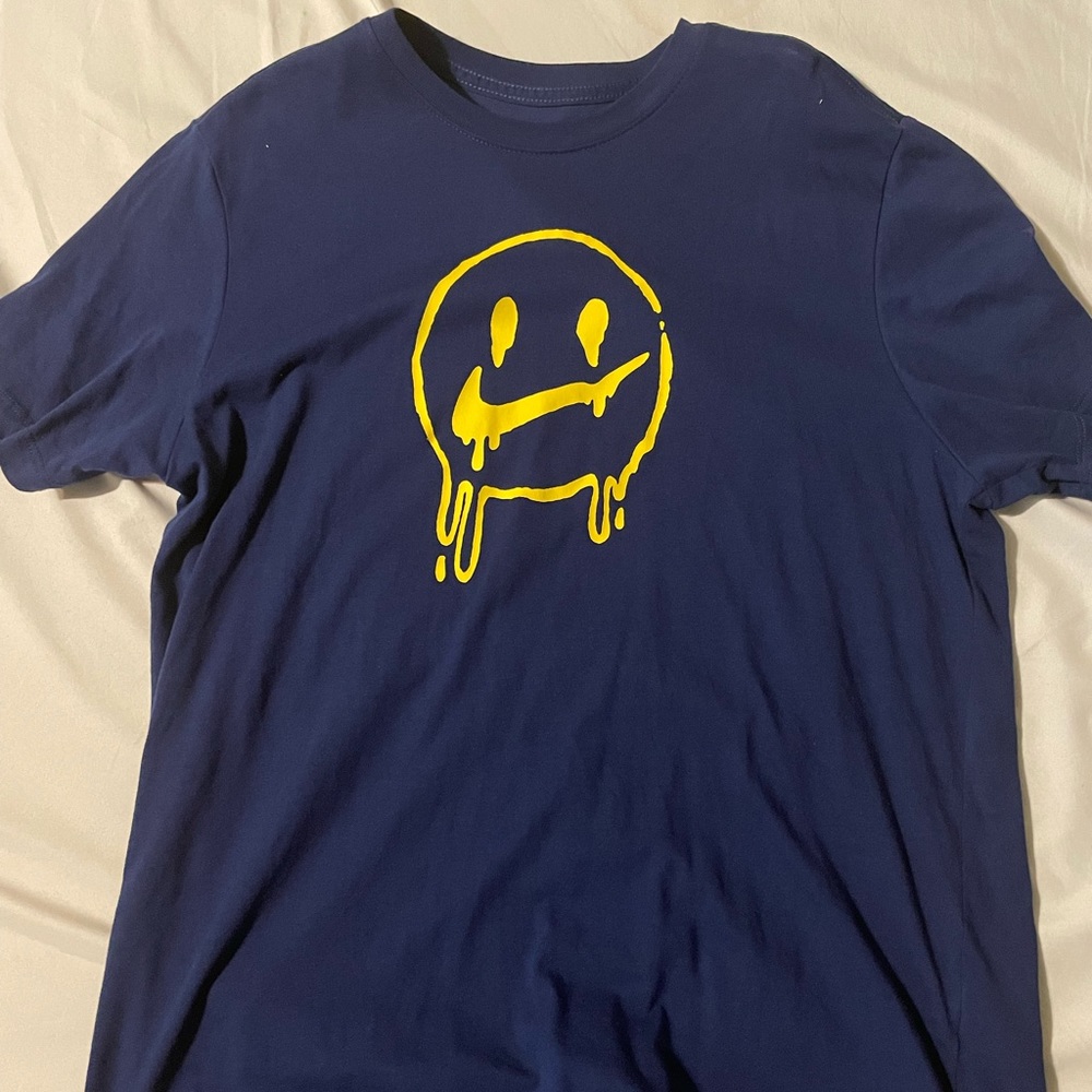 Nike T-shirt